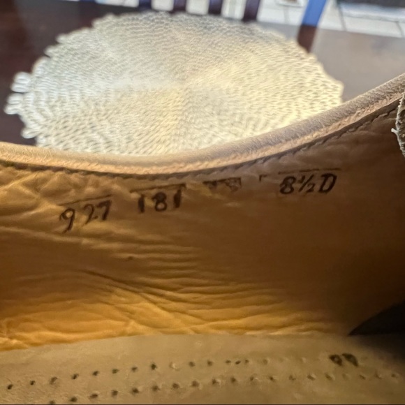 Roots Suede Oxford - Picture 16 of 16